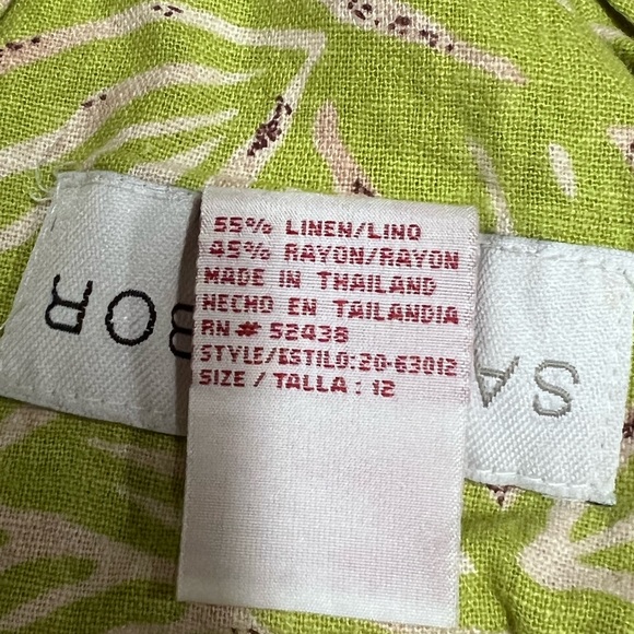 Green floral button up - Picture 5 of 5